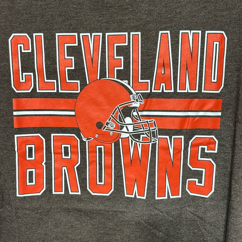 Cleveland Browns NWT  T-shirt  ‘47 size large